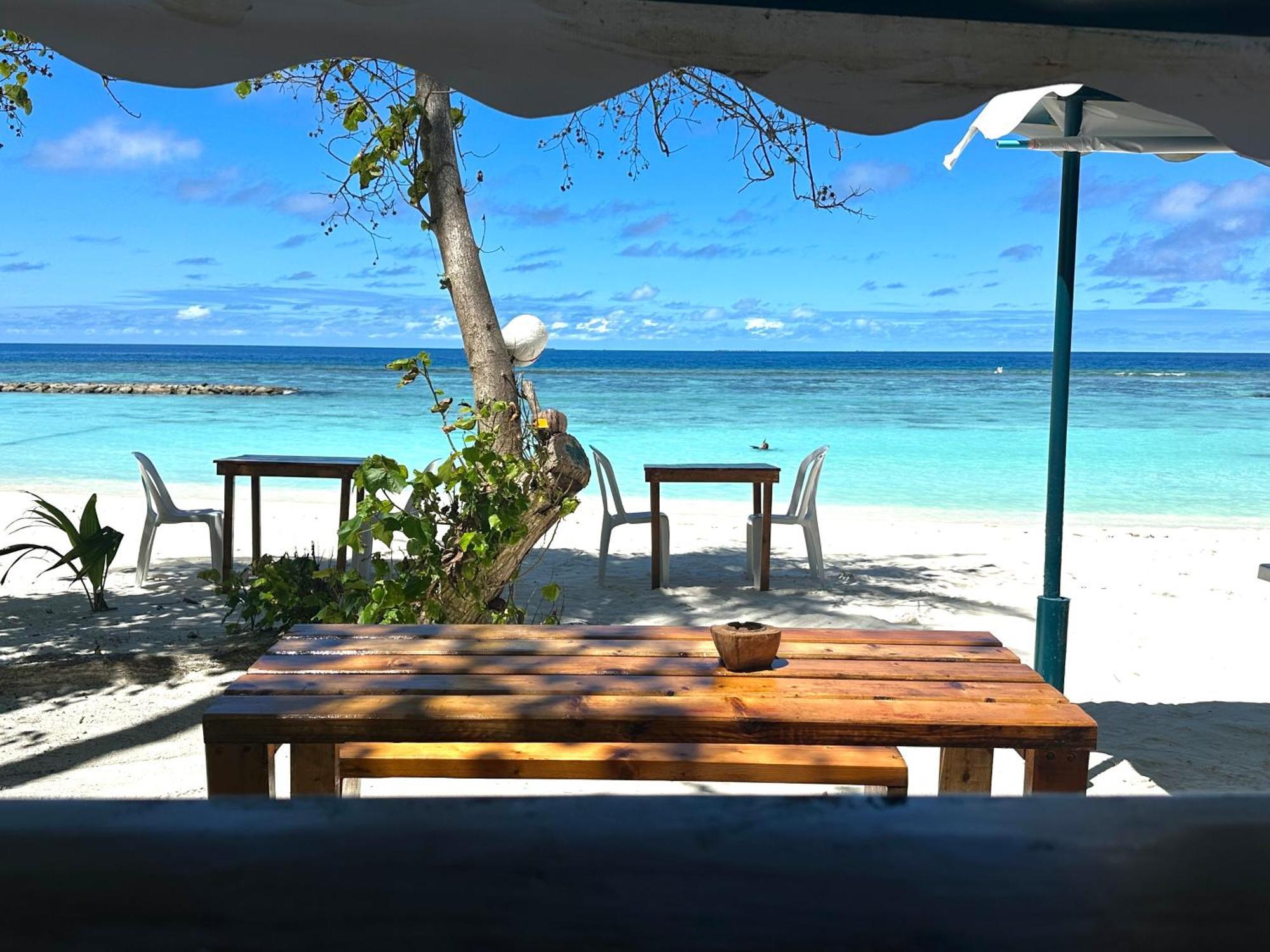 Bougainvillea Inn - Maldives Fulidhoo Buitenkant foto